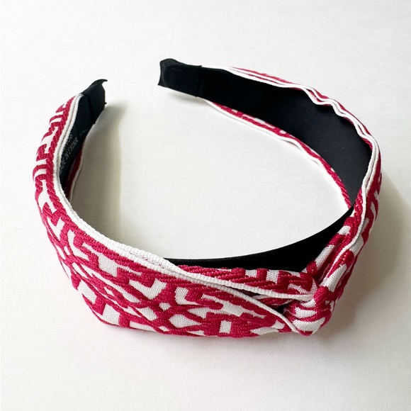 That Girl Headband - Black/White or Magenta/White Patterned Headband - Picture 5 of 10